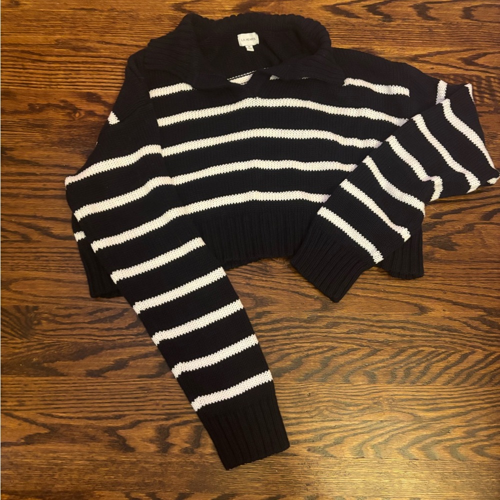 Pacsun blue and white striped sweater, Size medium